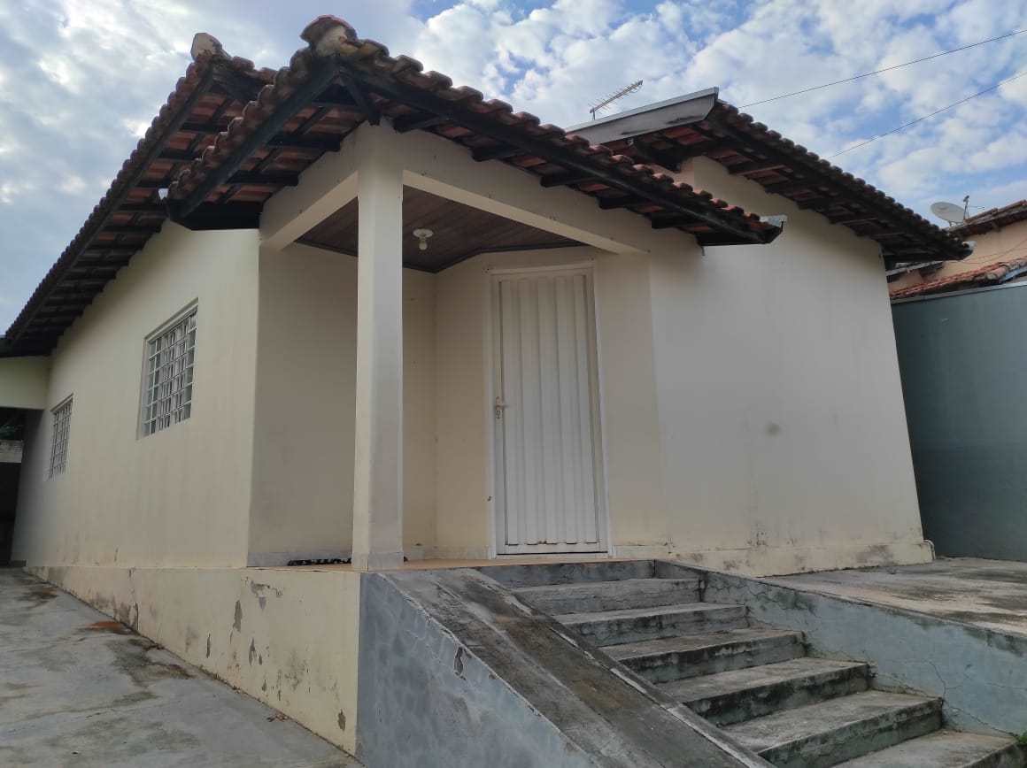 Residência – centro – Lucélia – R$ 285.000,00