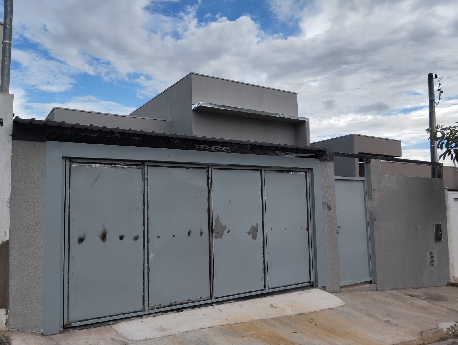 Residência – Residencial Califórnia – Adamantina – R$ 450.000,00