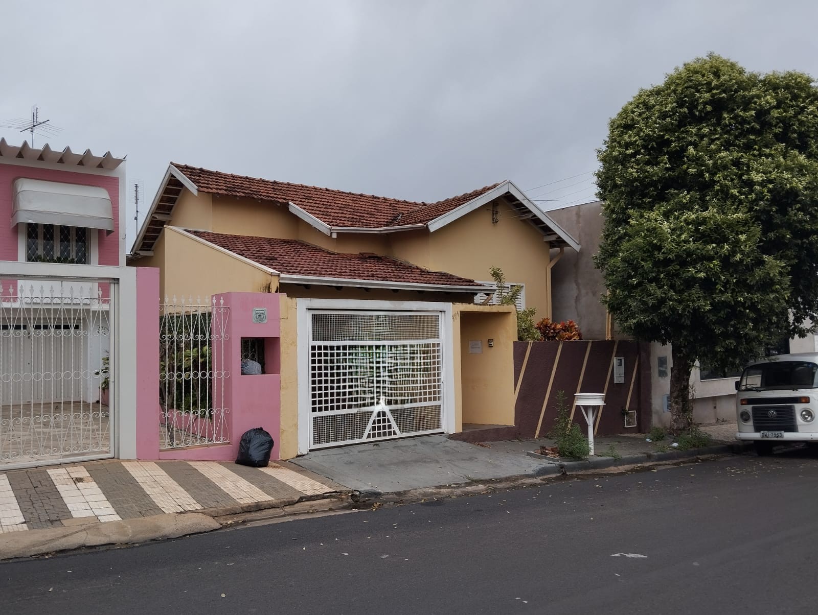 Residência – centro – Adamantina – R$